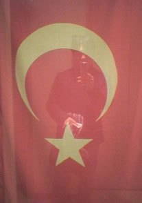 お店に飾られたトルコ国旗